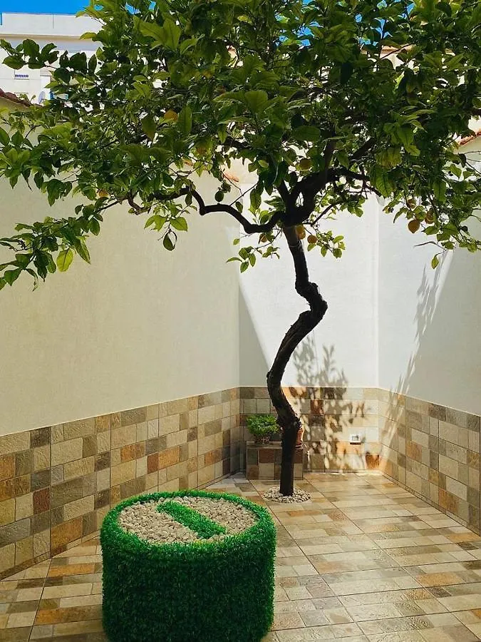 Teste Di Moro Apartment Trapani